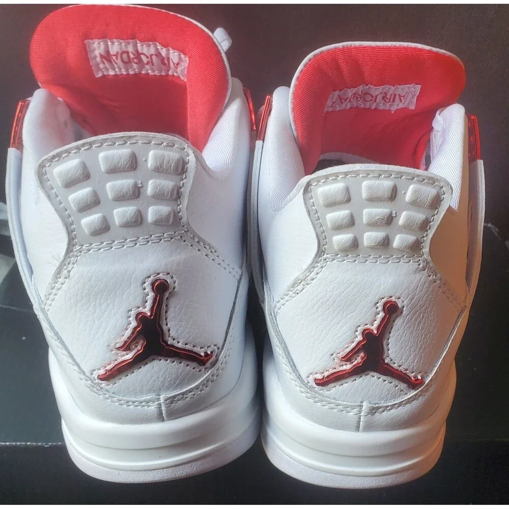 Jordan 4 Retro Metallic Red. Size 10